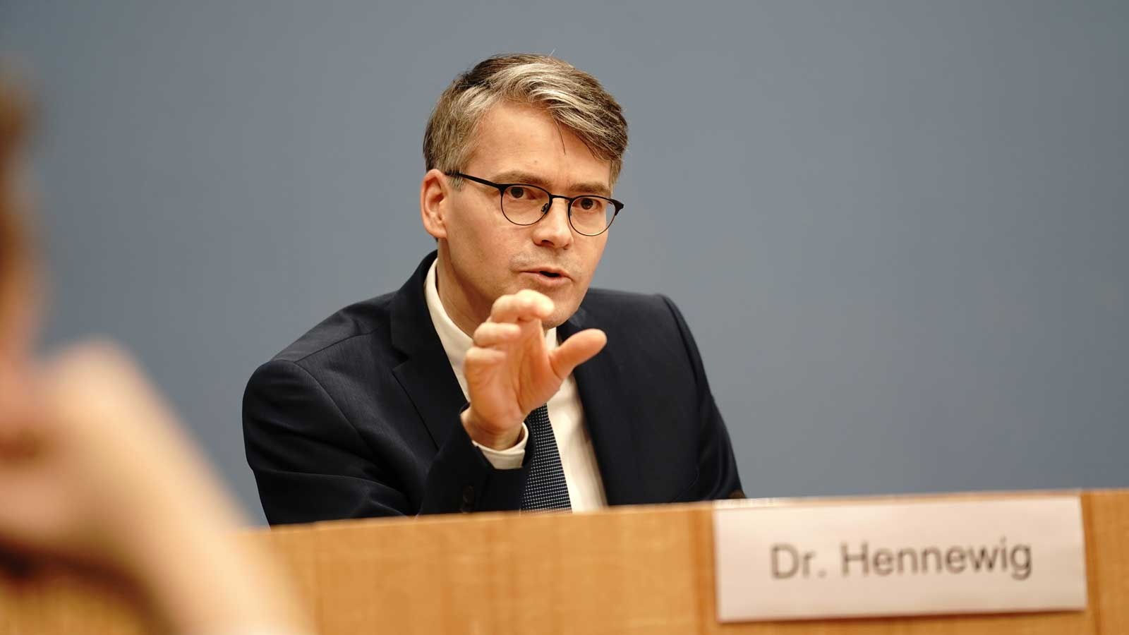 Bundesgeschäftsführer Dr. Stefan Hennewig